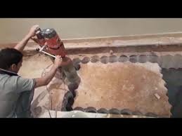 عامل فتحات كور في الرياض